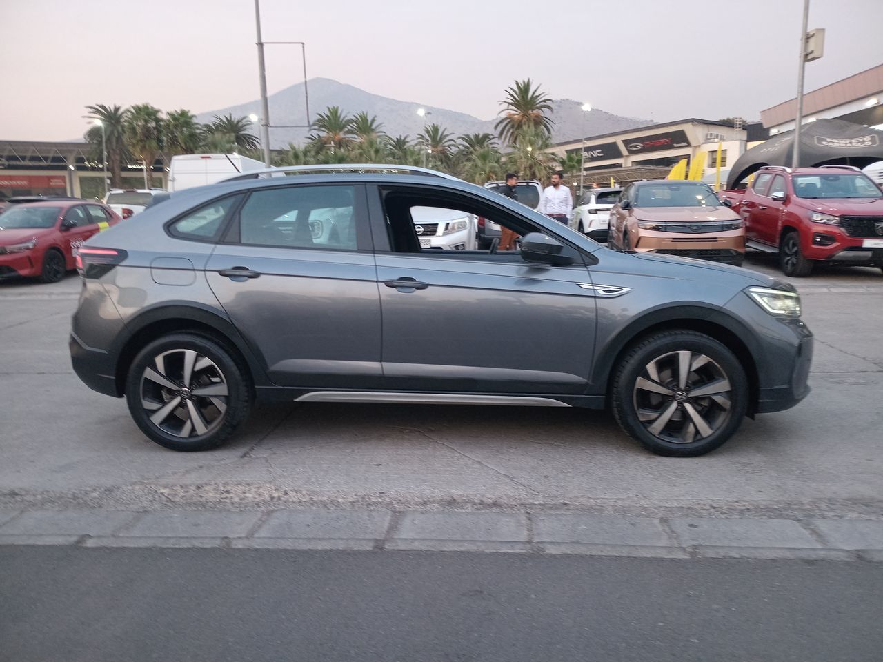 VOLKSWAGEN - 8