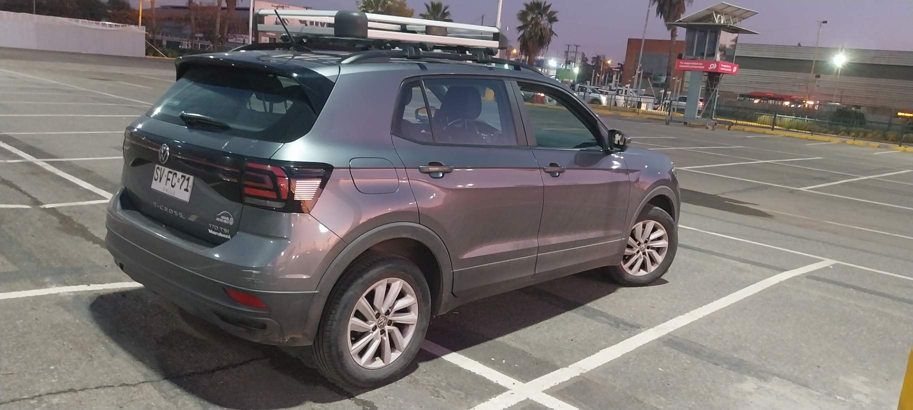 VOLKSWAGEN - 4