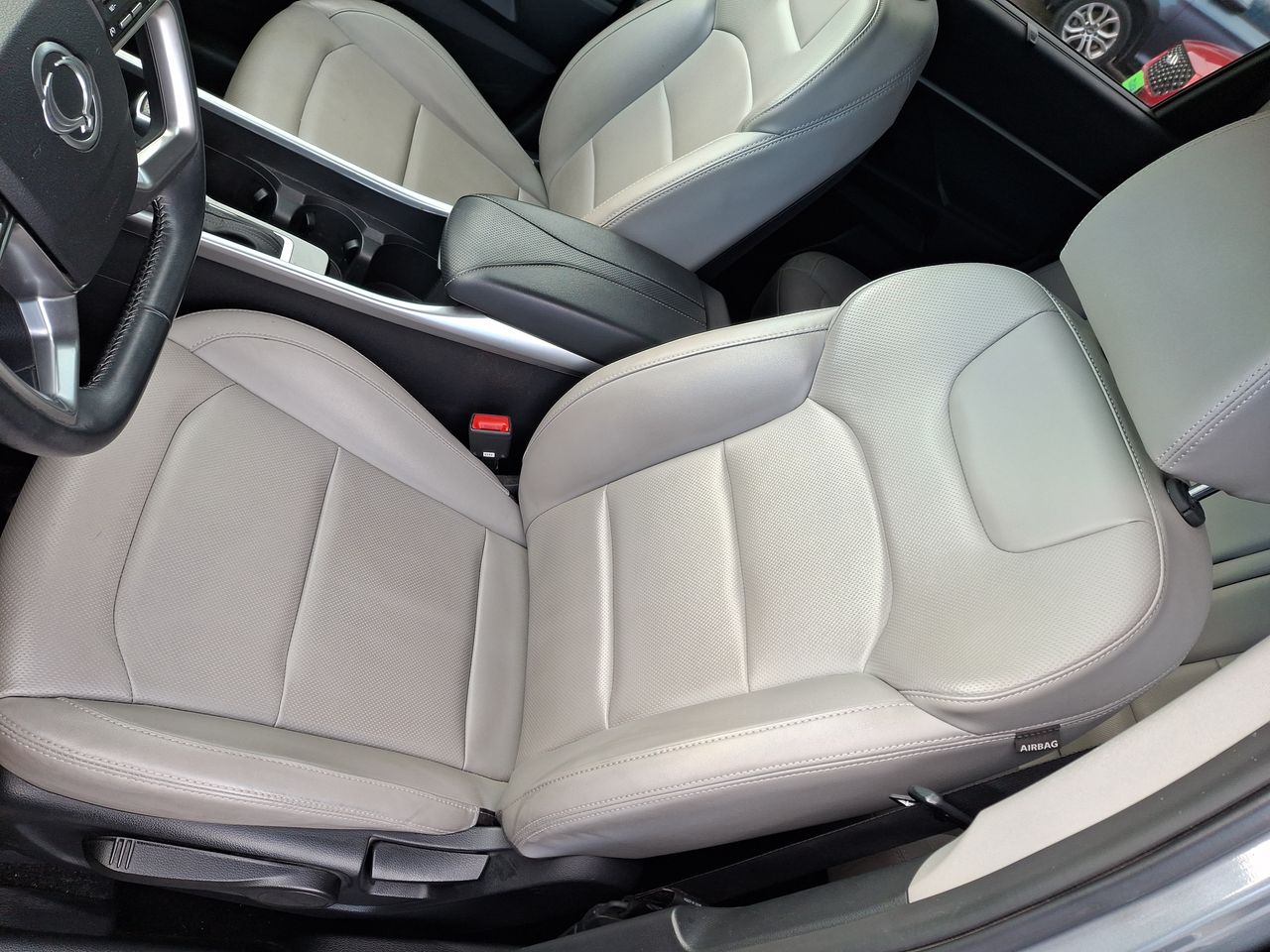 SSANGYONG - 16