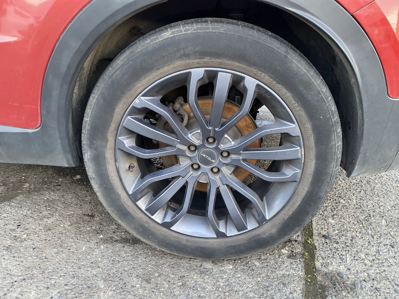 Jetour X70 — foto 18 de 37