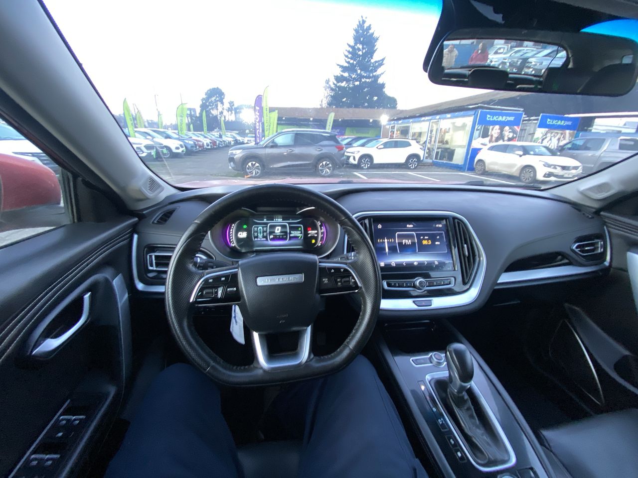 Jetour X70 — foto 33 de 37