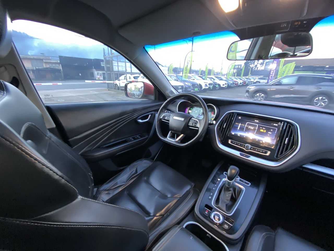 Jetour X70 — foto 17 de 37