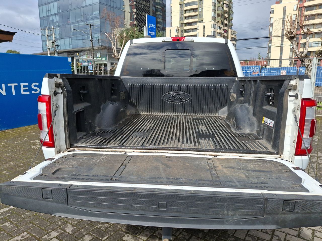FORD - 21