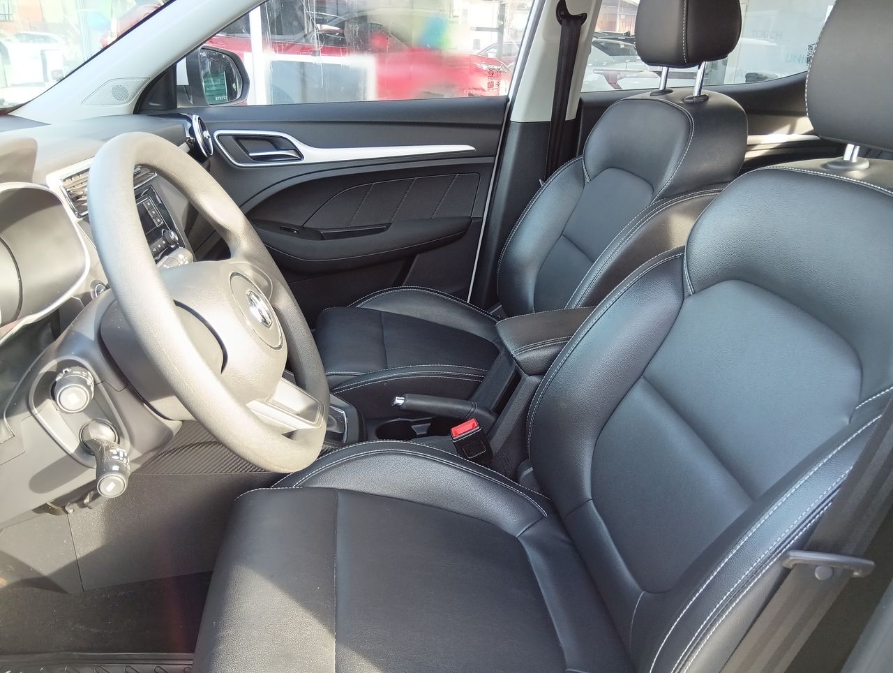 Toyota Yaris — foto 17 de 25