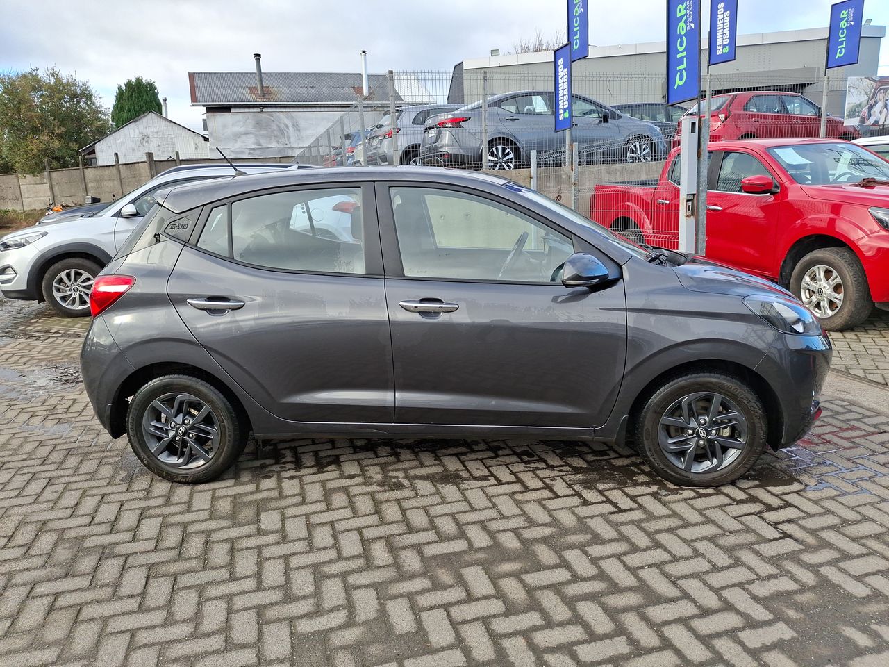 HYUNDAI - 8