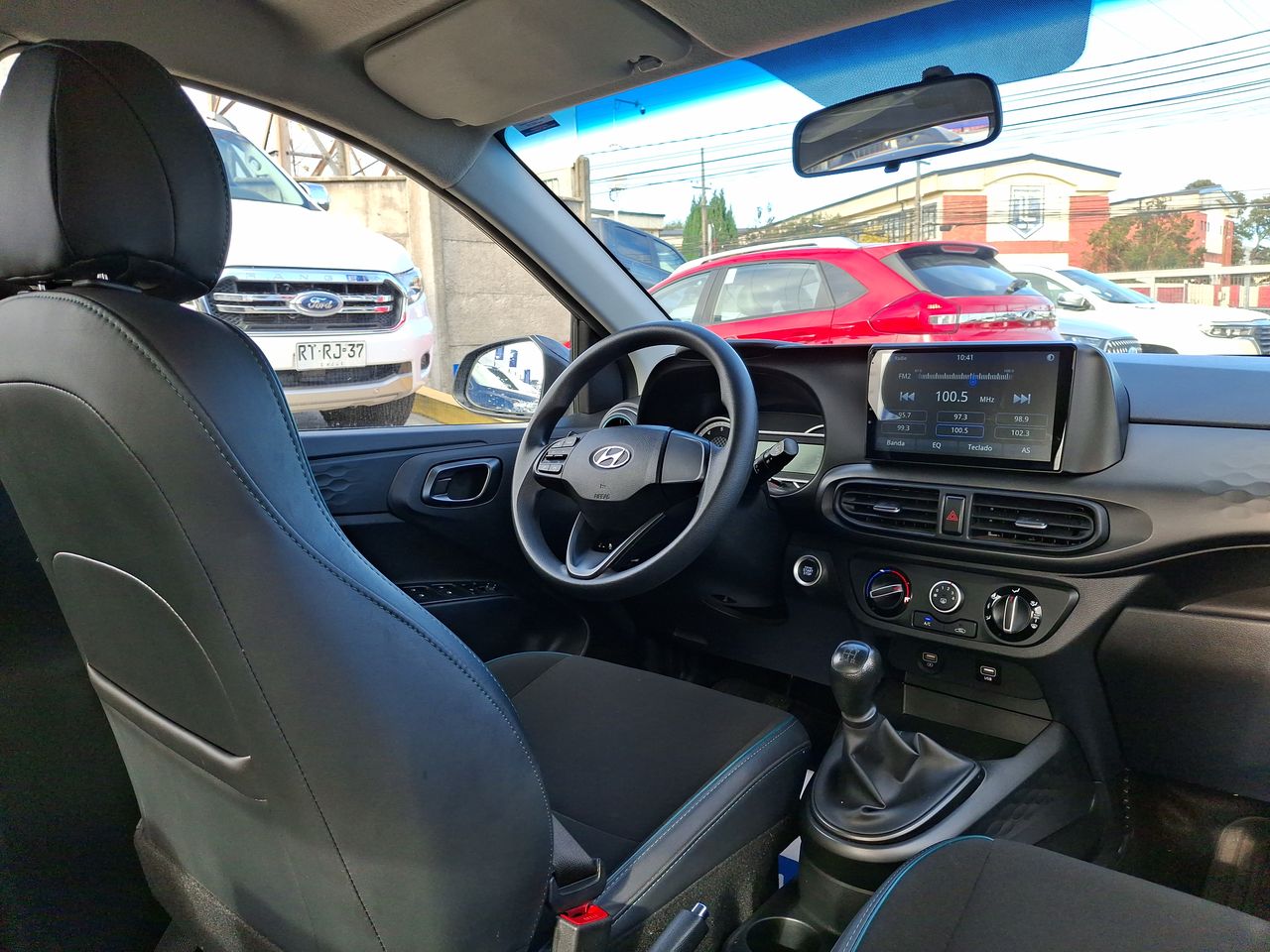 HYUNDAI - 15