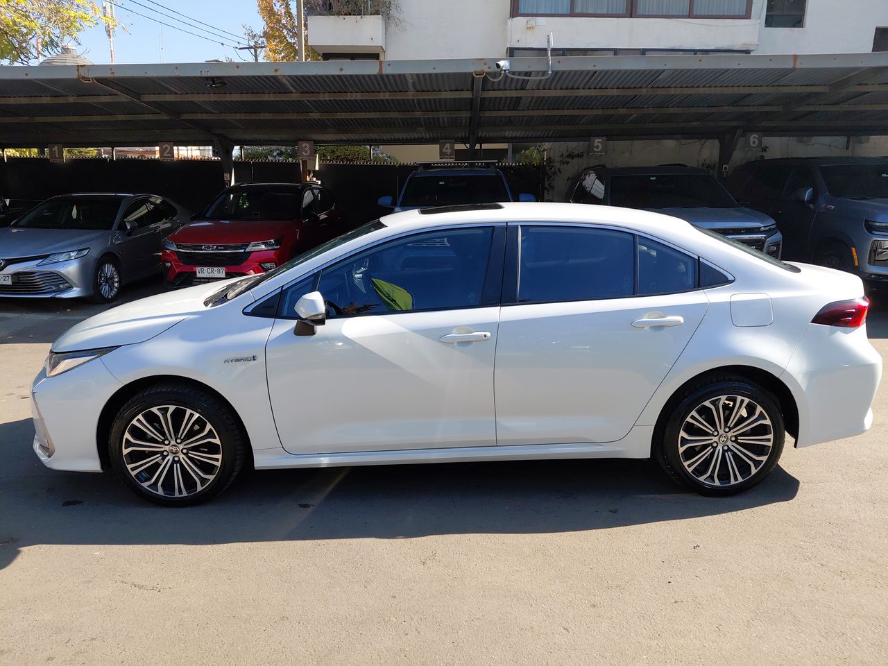 TOYOTA - 4