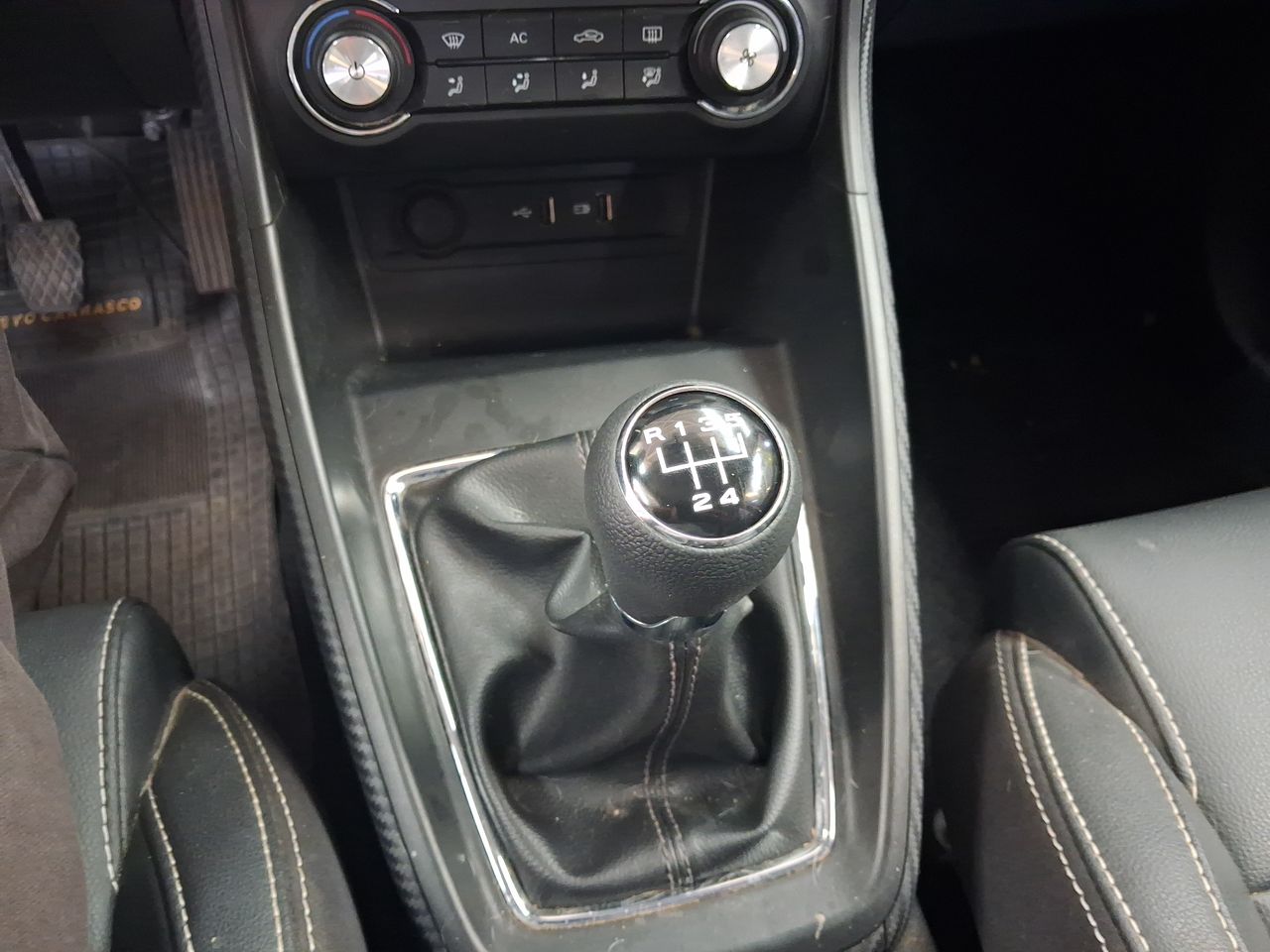 Mercedes-Benz A250 — foto 32 de 35