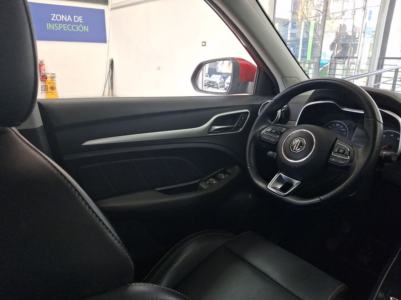 Mercedes-Benz A250 — foto 17 de 35