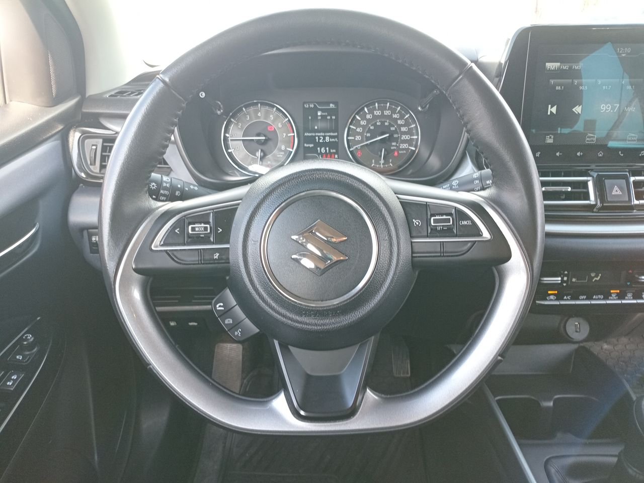 SUZUKI - 23
