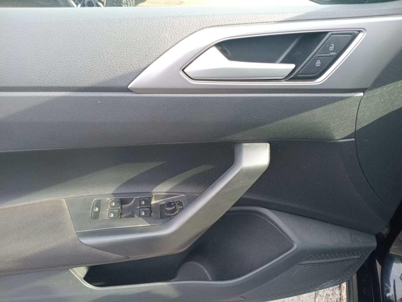 Volkswagen Nivus — foto 13 de 26