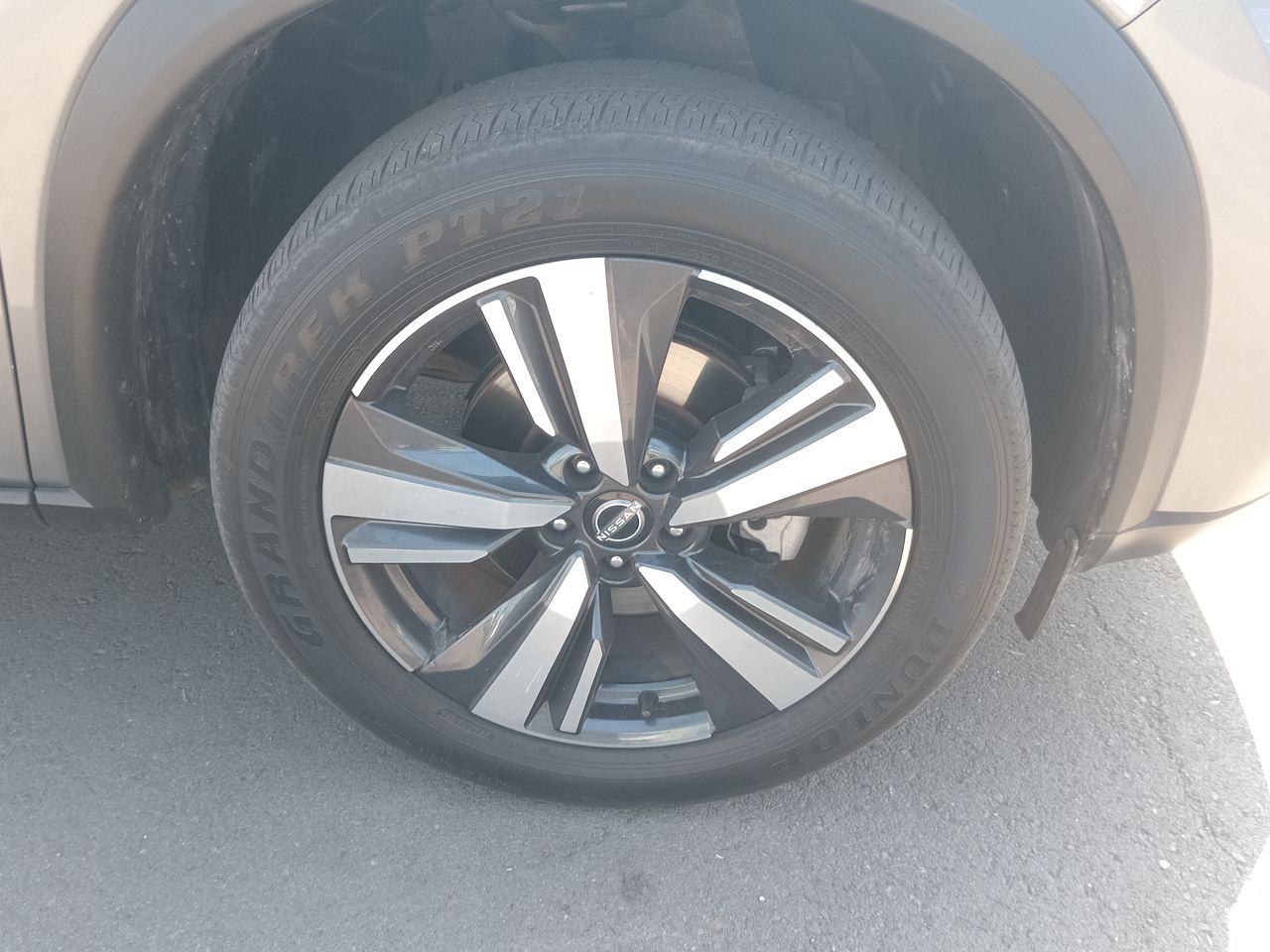 NISSAN - 17