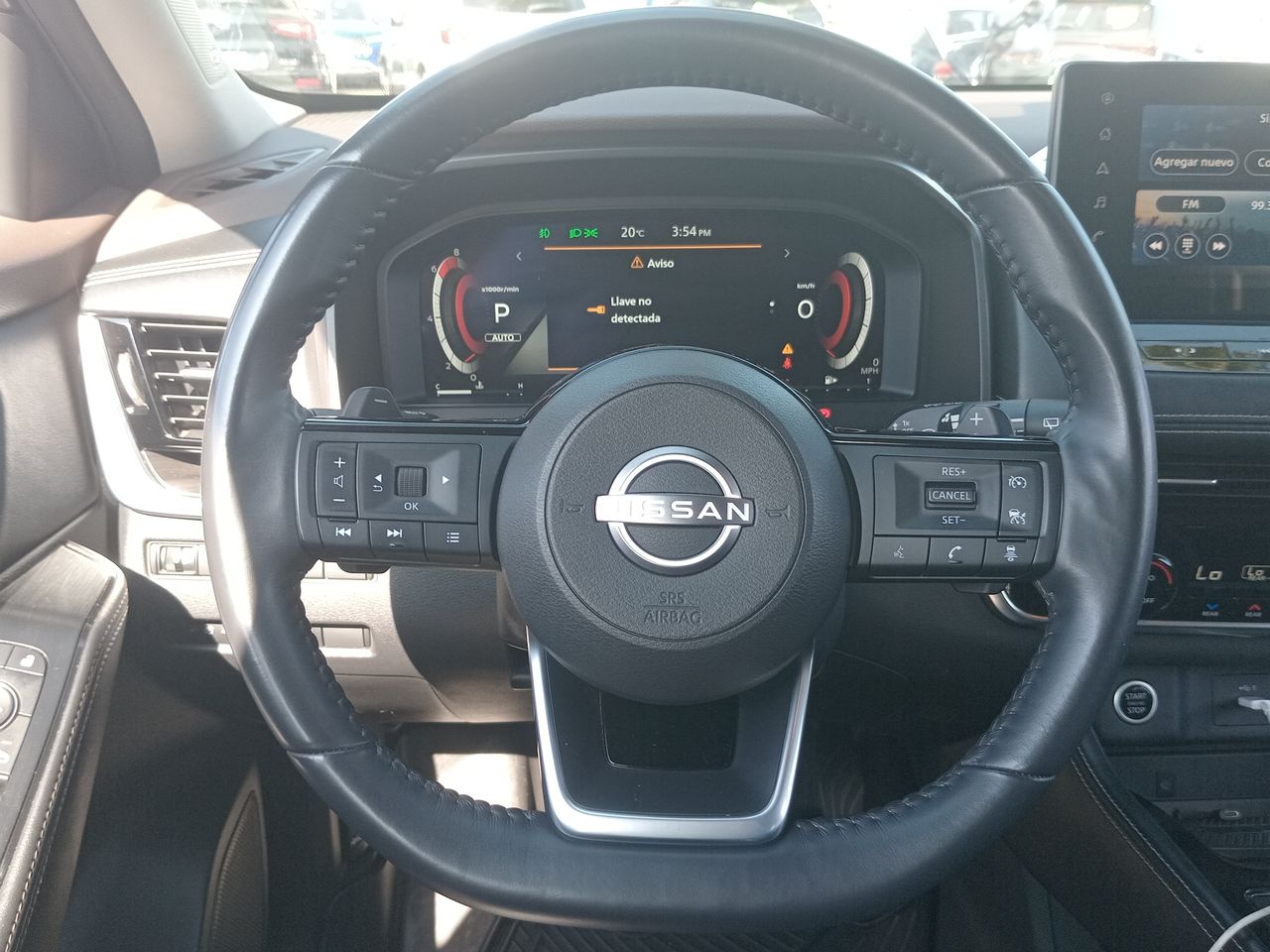 NISSAN - 26
