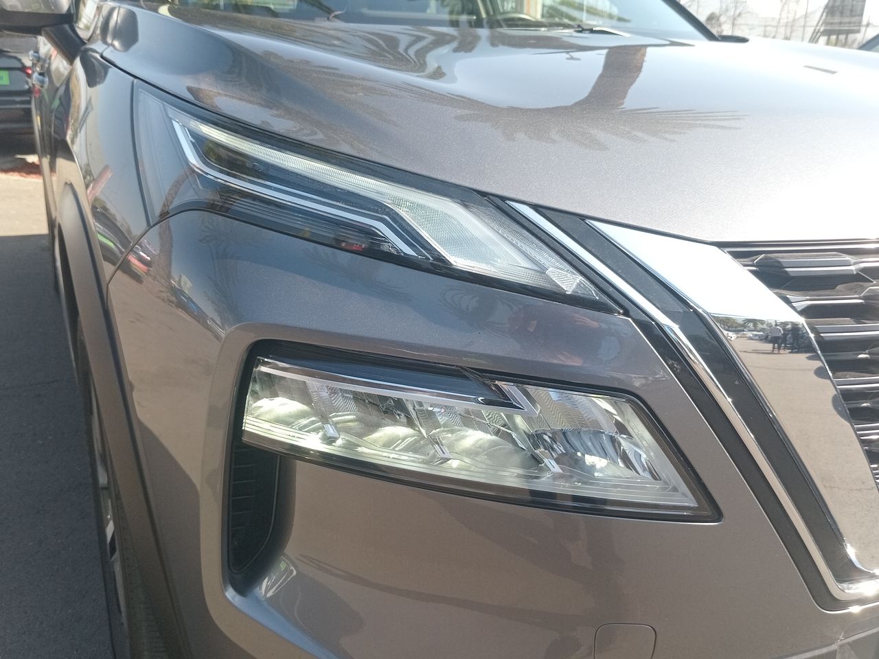 NISSAN - 19