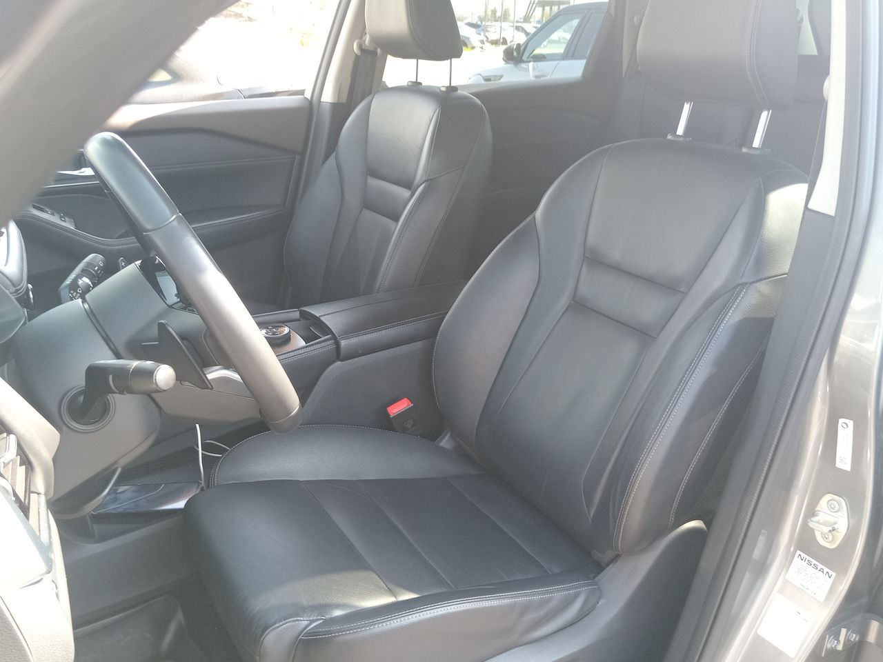 NISSAN - 25