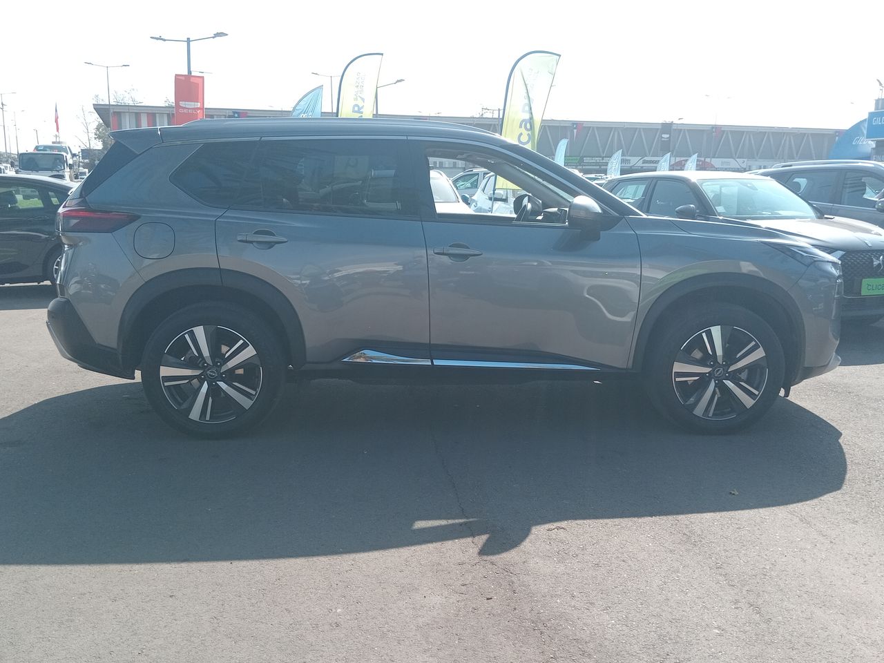 NISSAN - 8