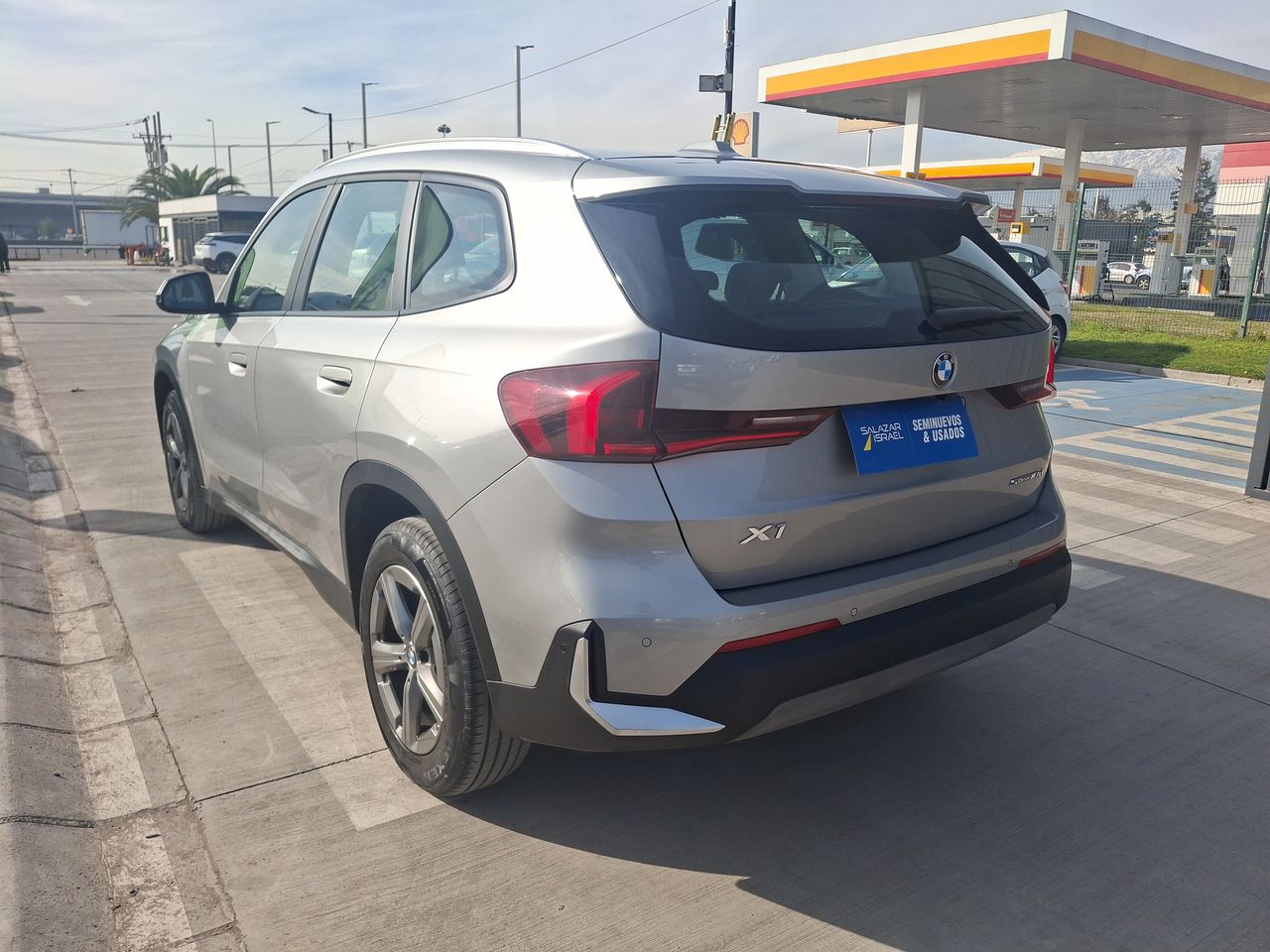 BMW - 5