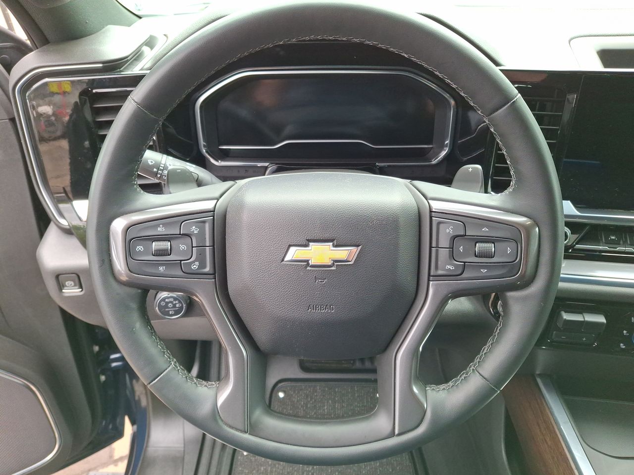 CHEVROLET - 24