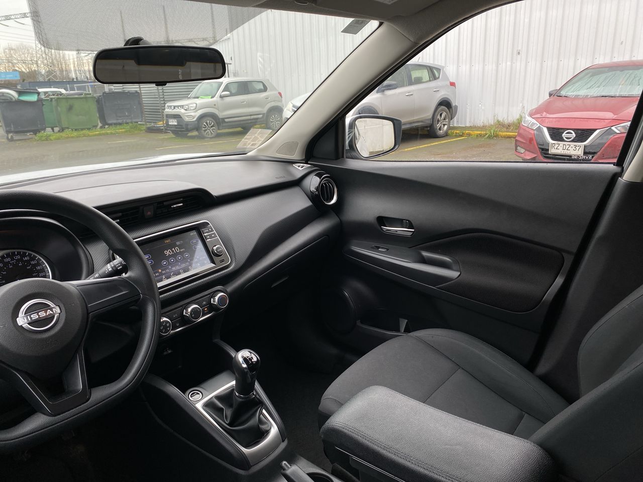 NISSAN - 2