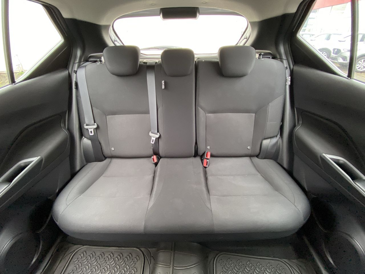 NISSAN - 5