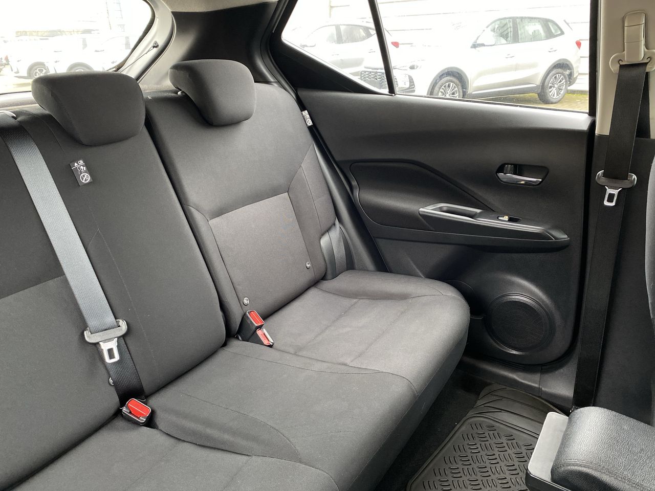 NISSAN - 6