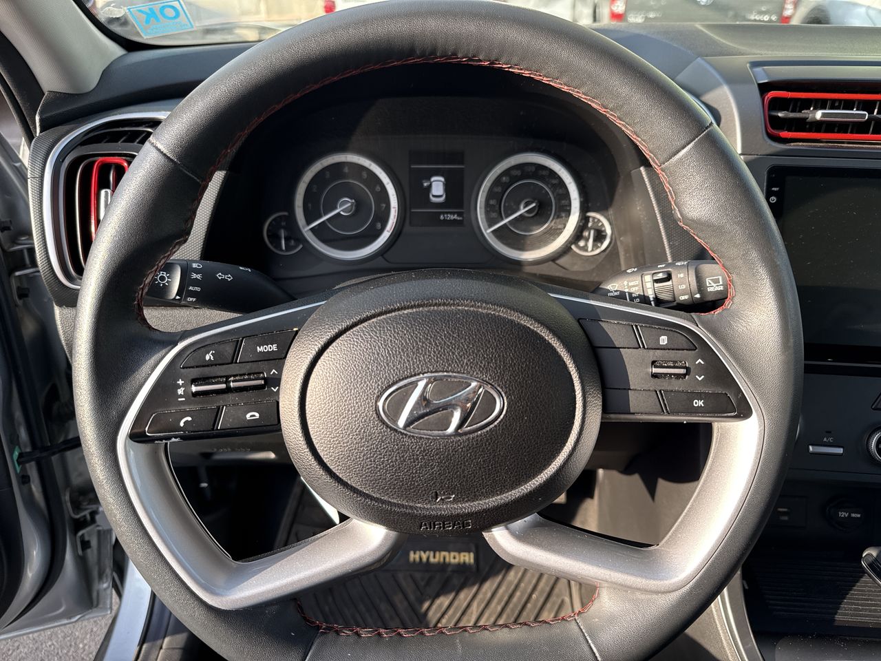 HYUNDAI - 16
