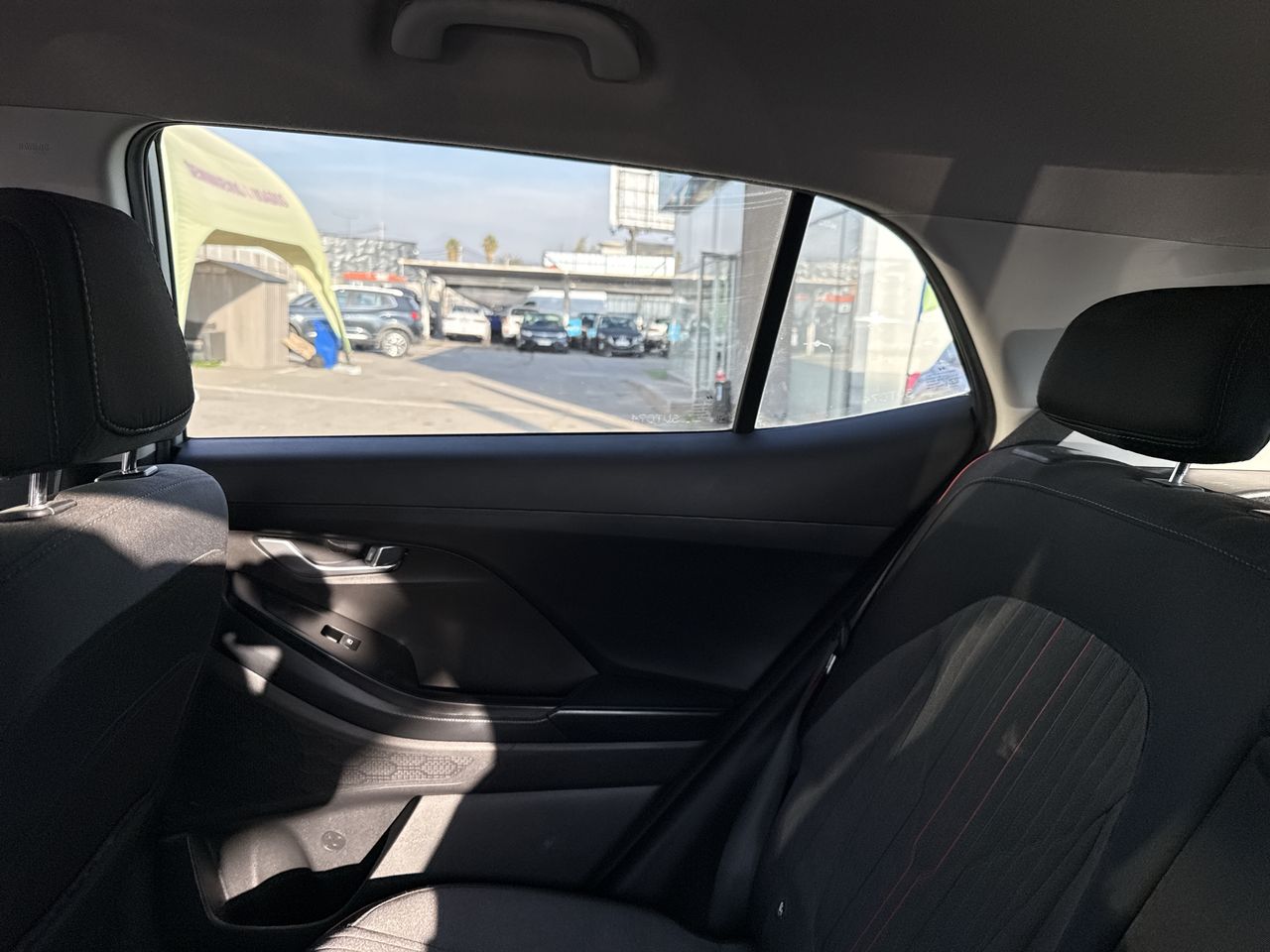 HYUNDAI - 4