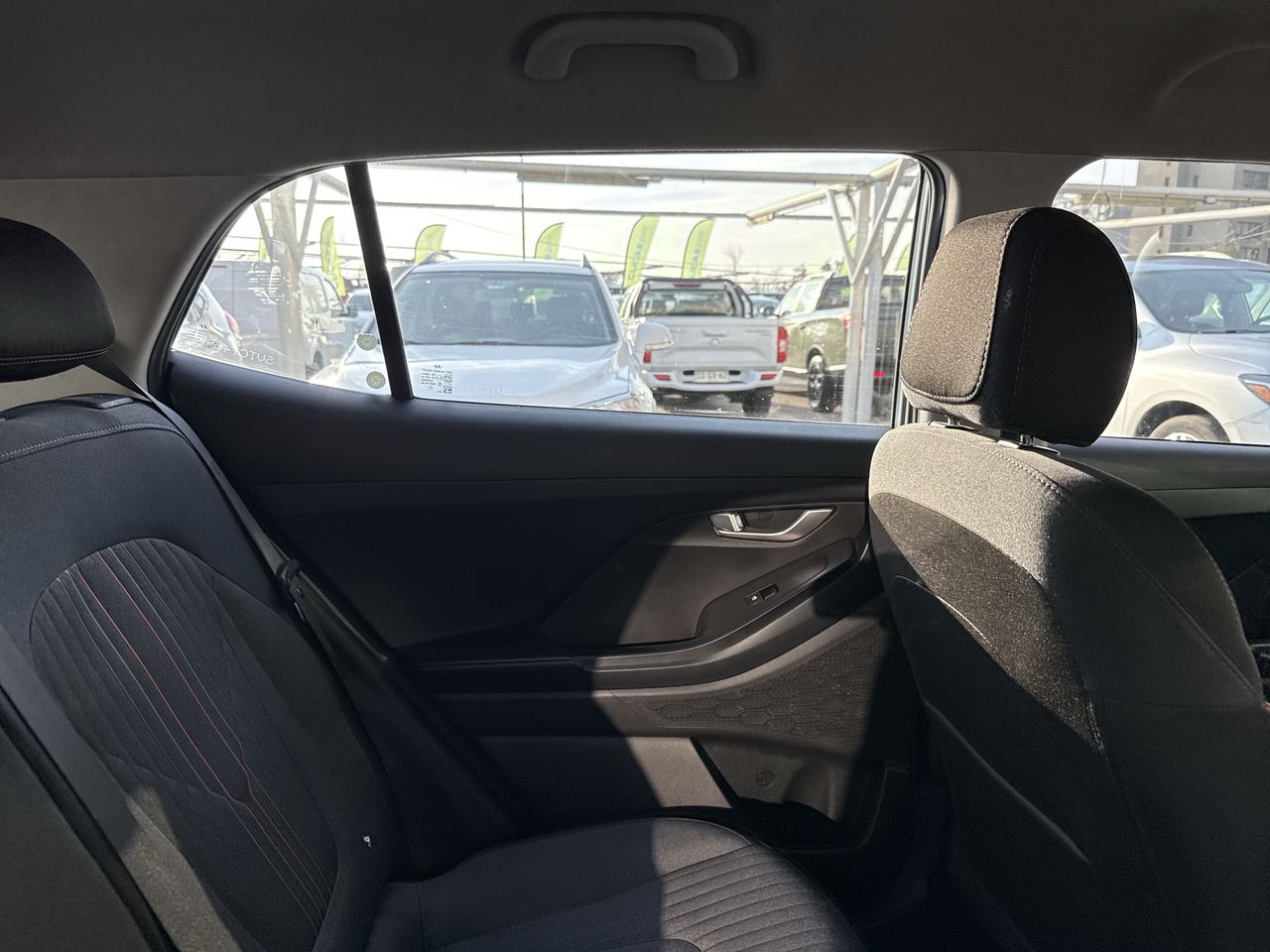 HYUNDAI - 6