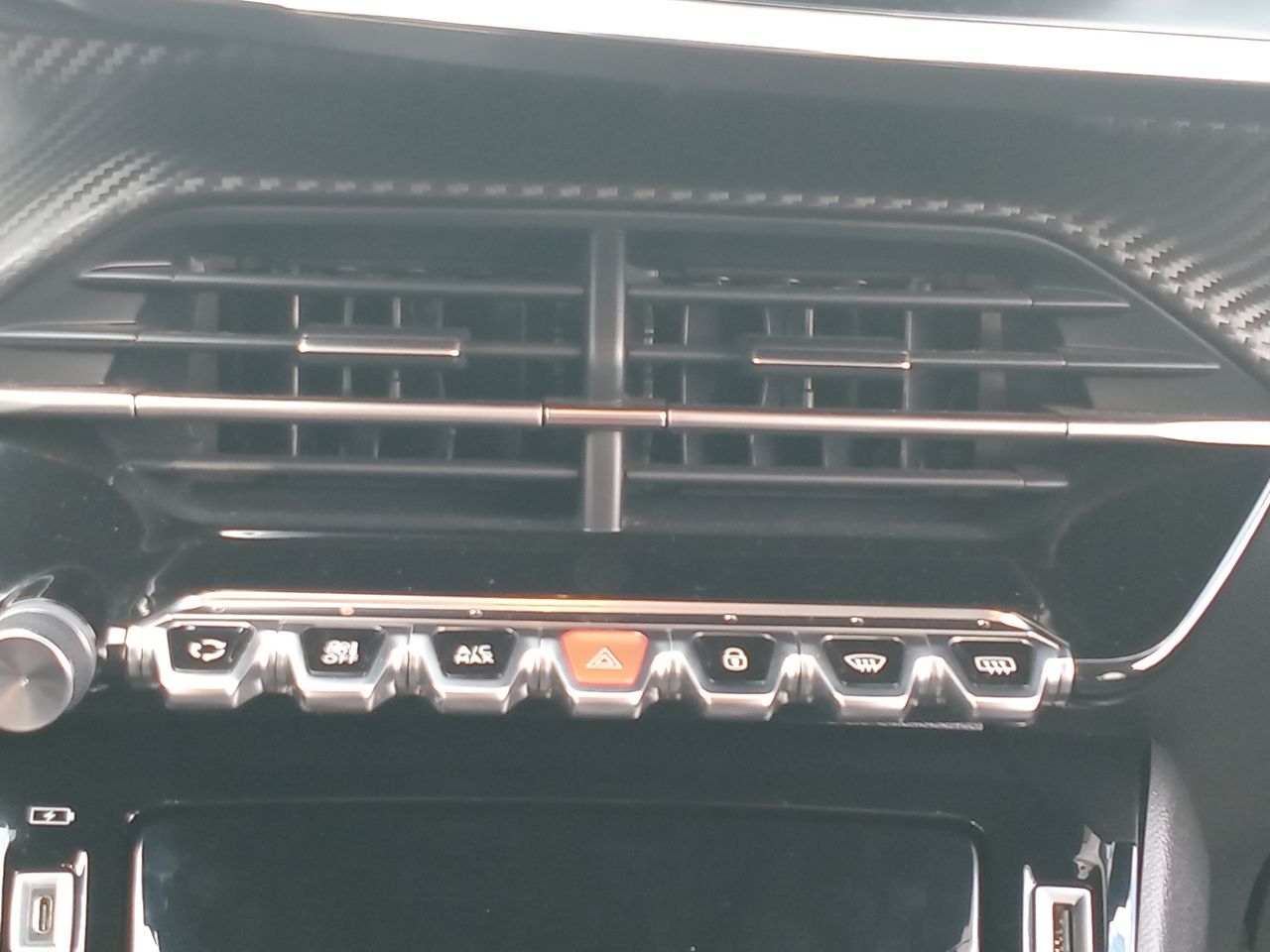 PEUGEOT - 28