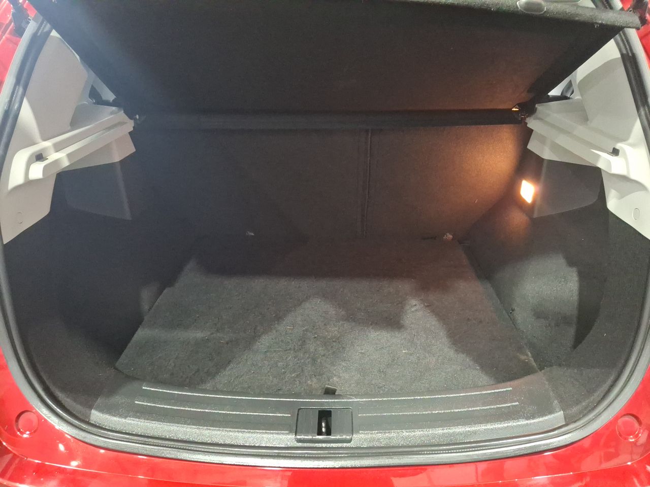 MG Zs — foto 14 de 28