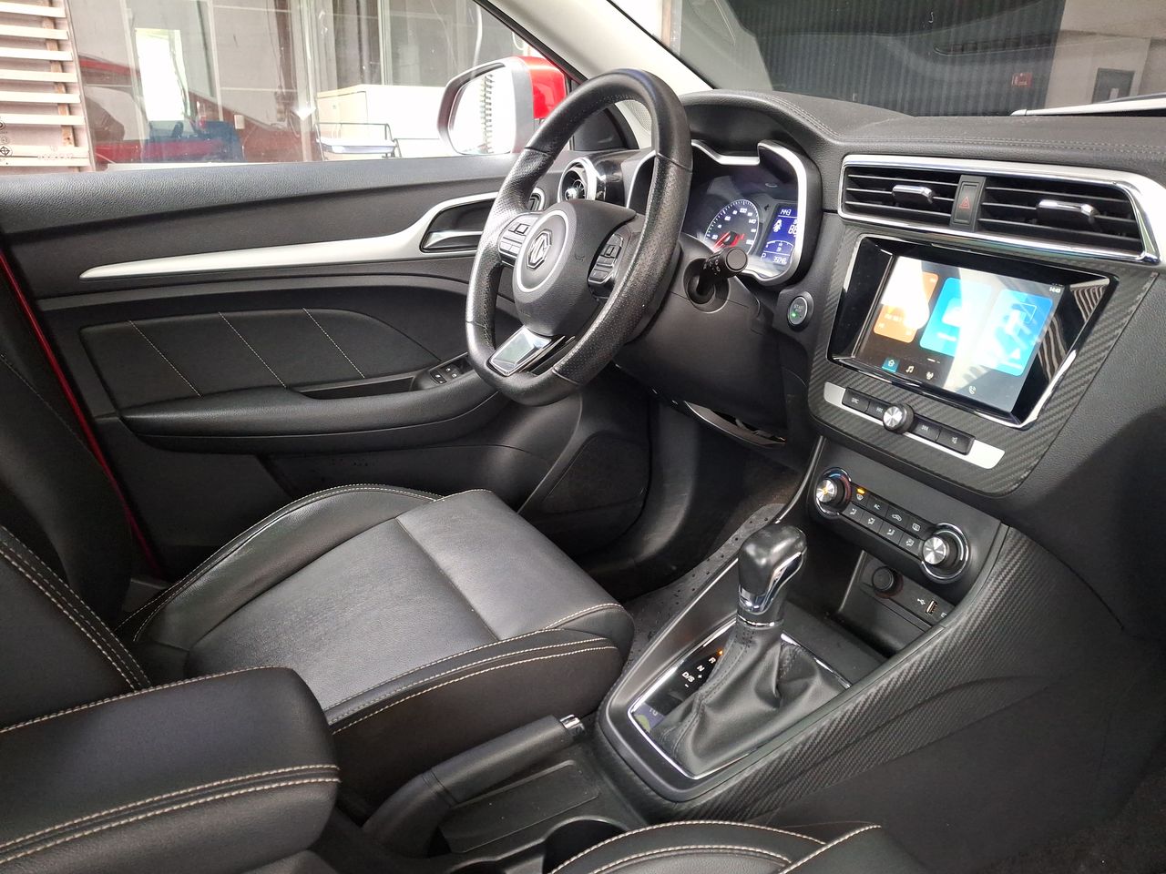 MG Zs — foto 9 de 28