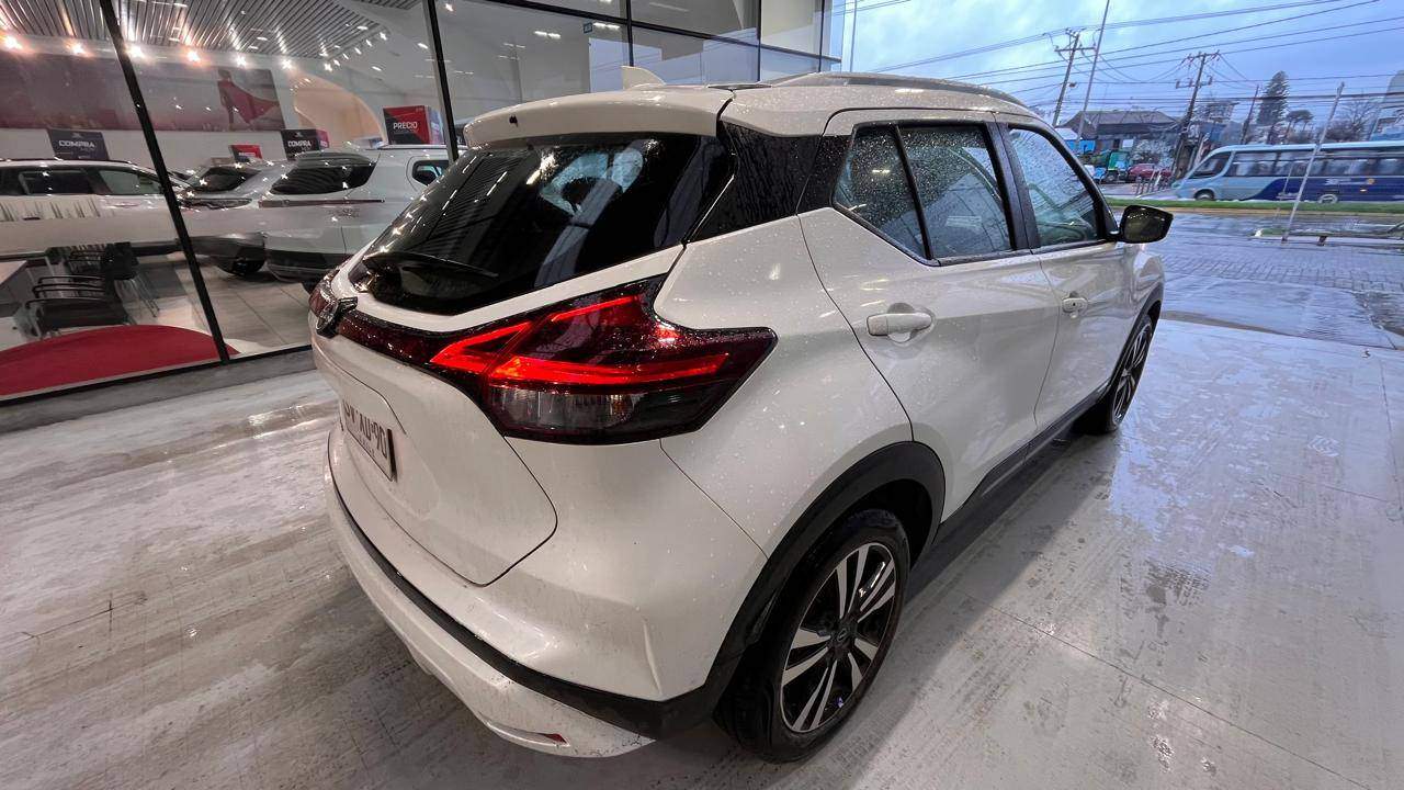 NISSAN - 4