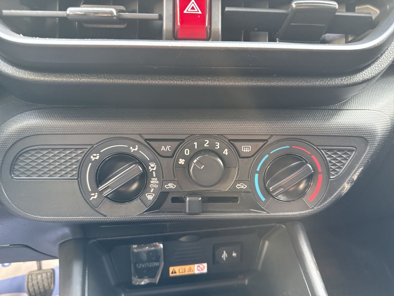 TOYOTA - 20
