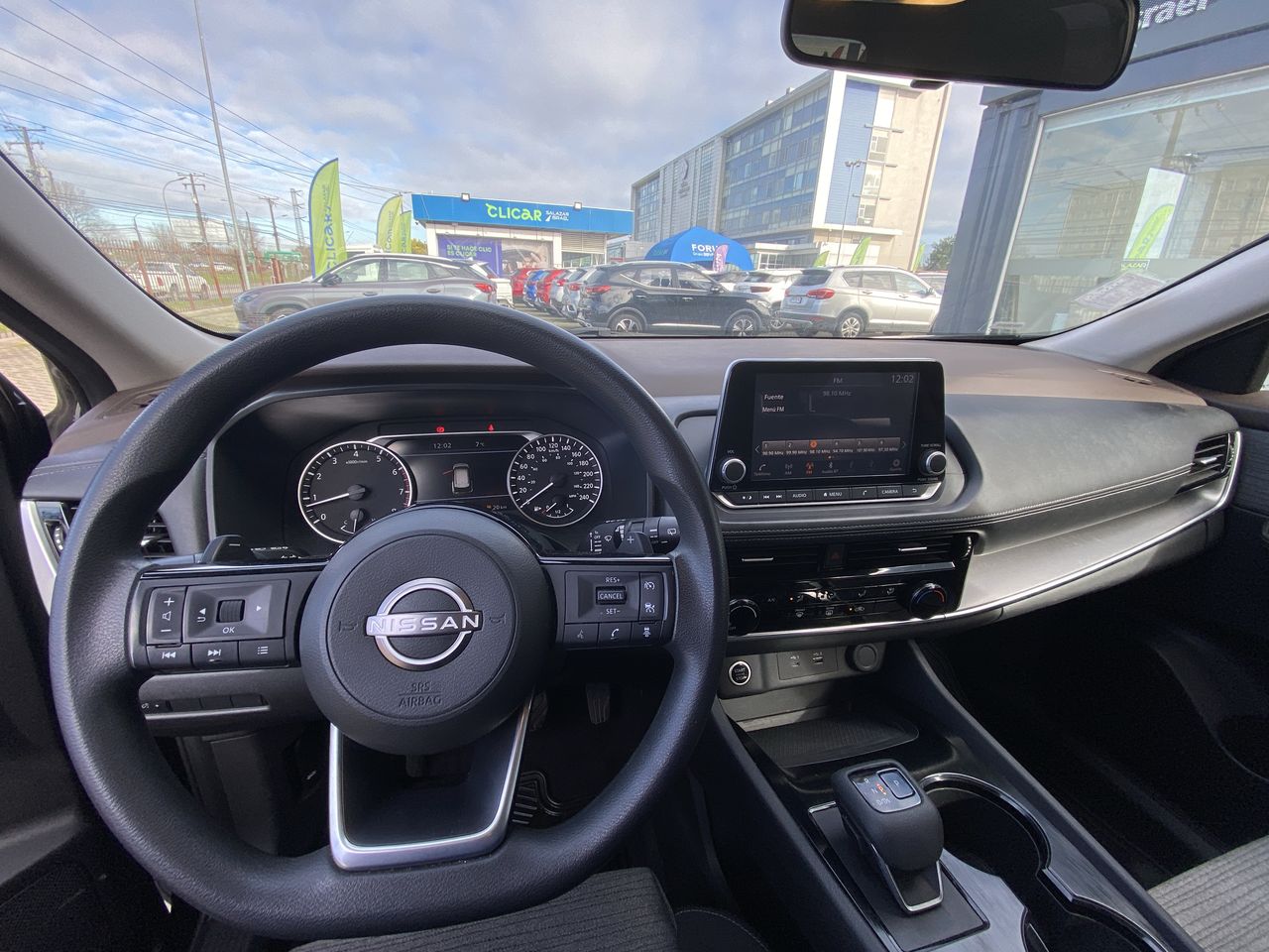 NISSAN - 24
