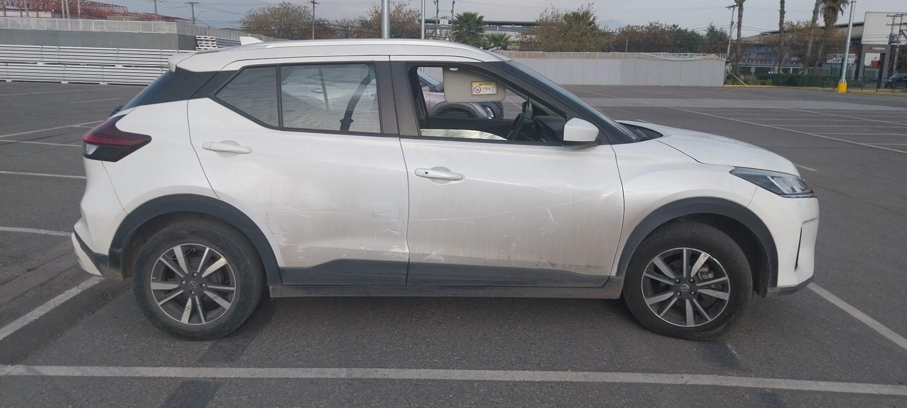 NISSAN - 3