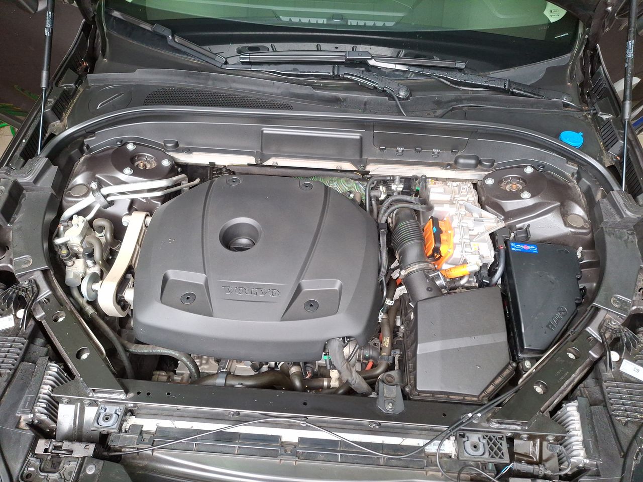 VOLVO - 18