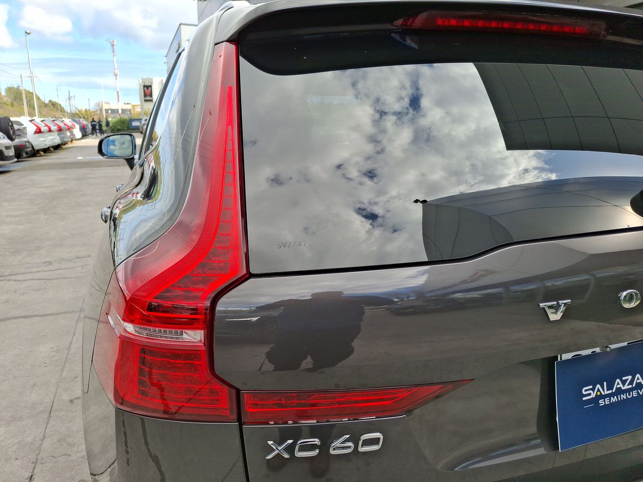 VOLVO - 20