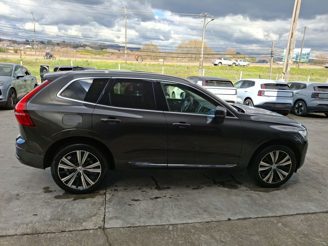 VOLVO - 8