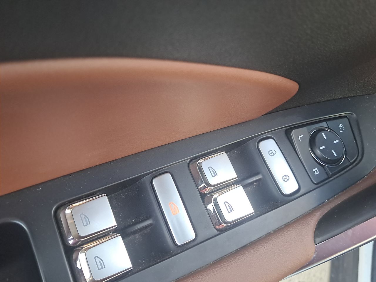 GEELY - 21