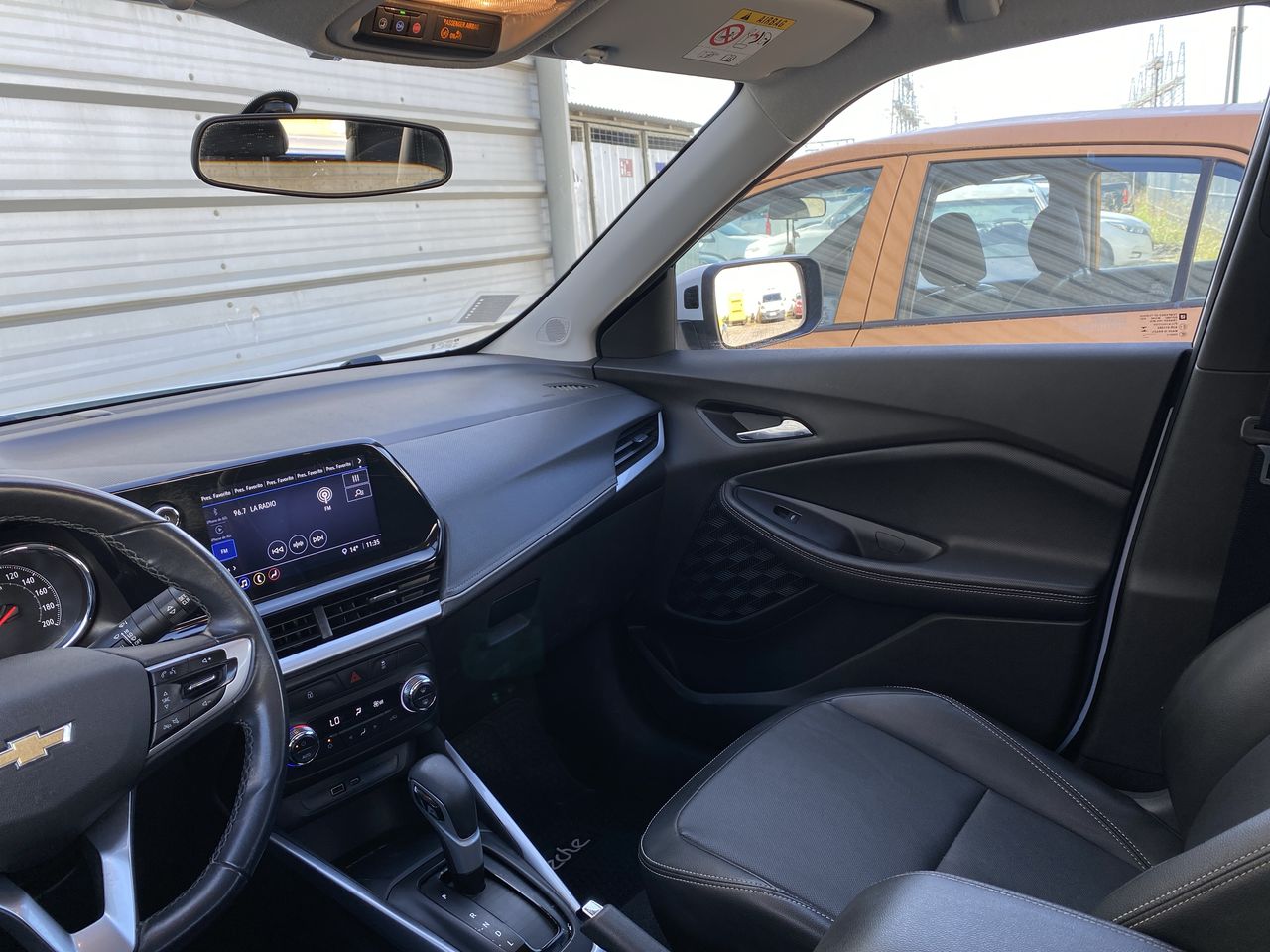 Chevrolet Montana — foto 11 de 36