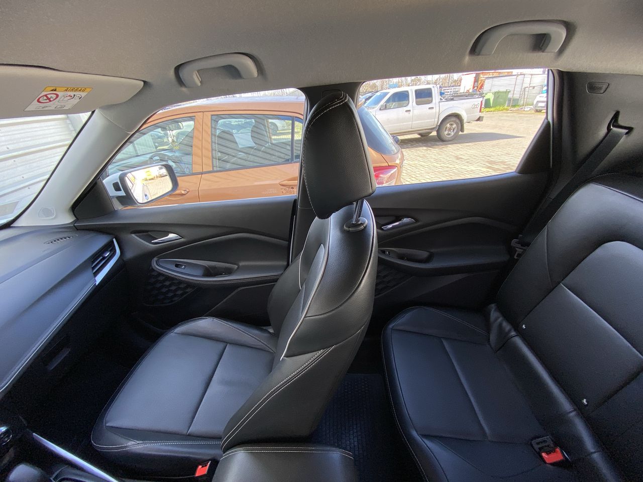 Chevrolet Montana — foto 12 de 36