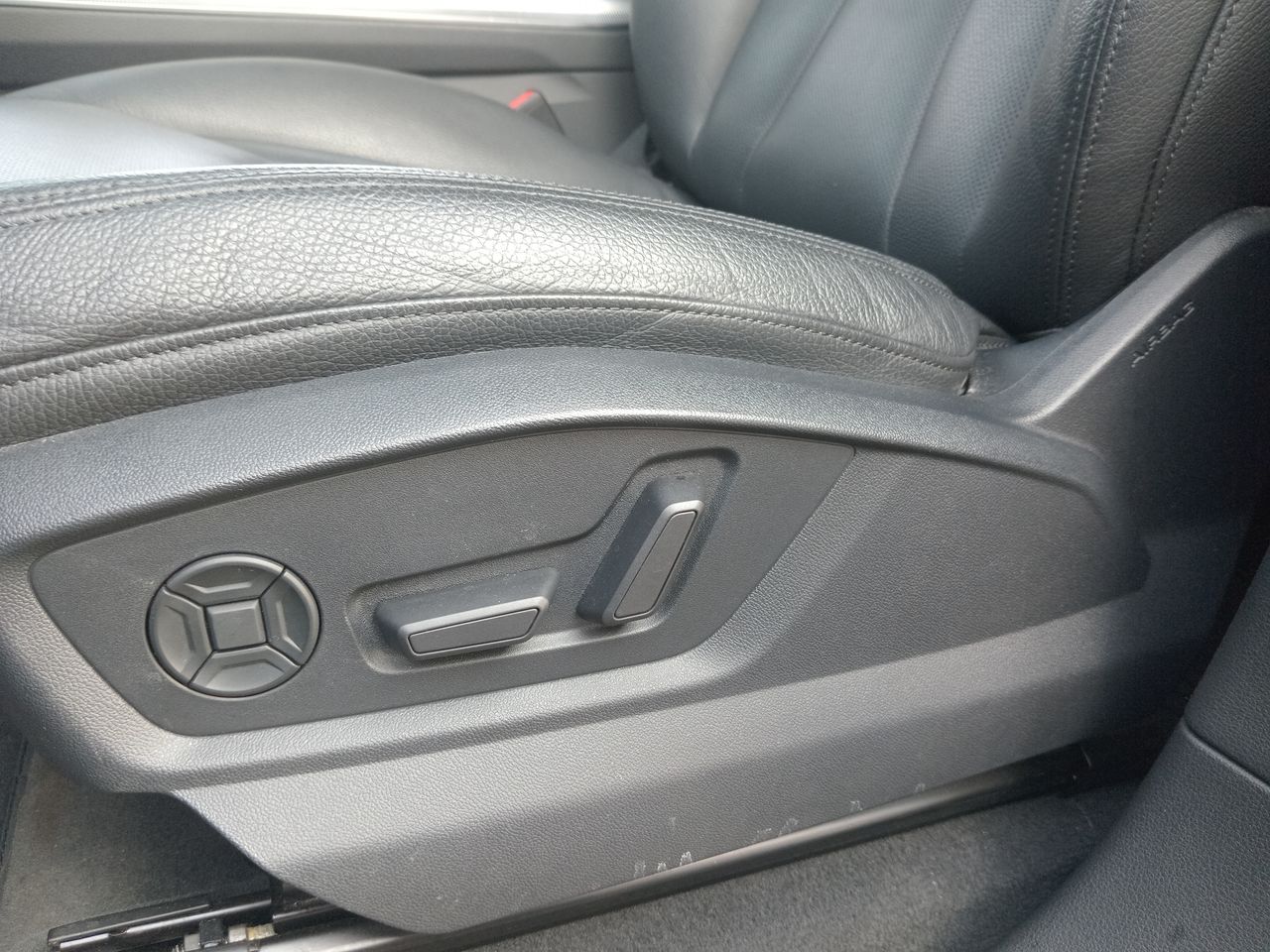 AUDI - 23