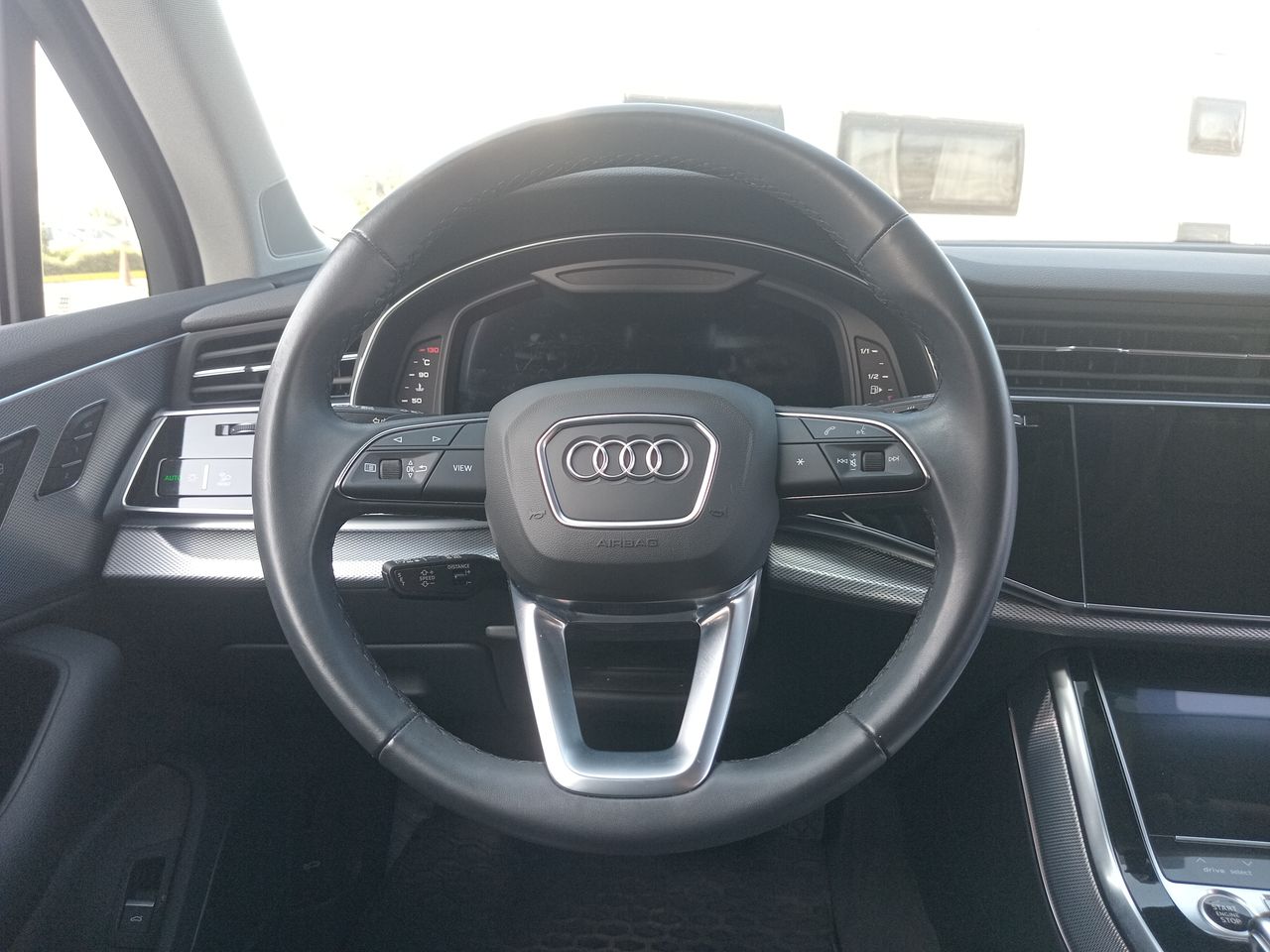 AUDI - 25