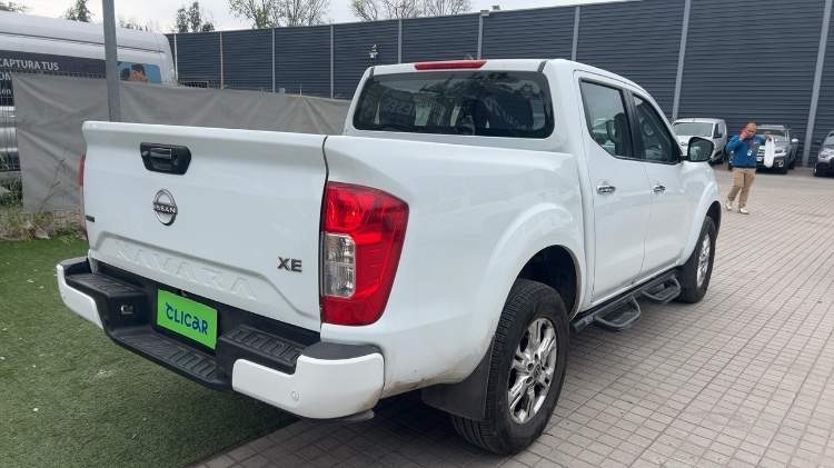 NISSAN - 4