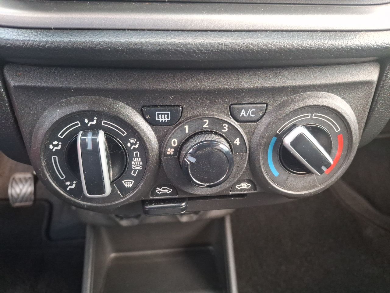 SUZUKI - 20