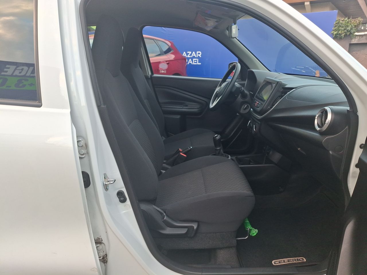 SUZUKI - 23