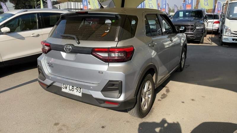 TOYOTA - 3