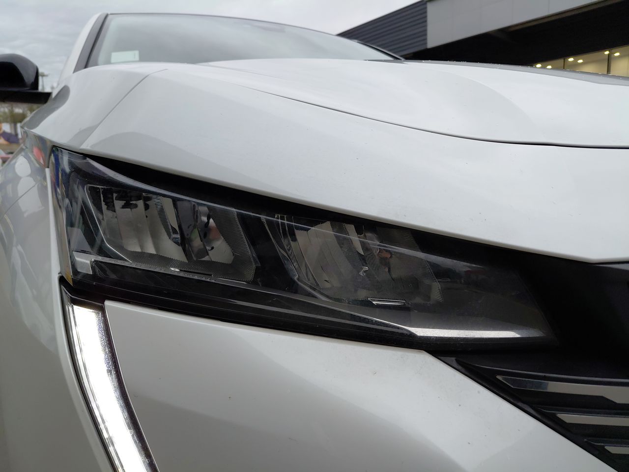 Peugeot 308 — foto 19 de 34