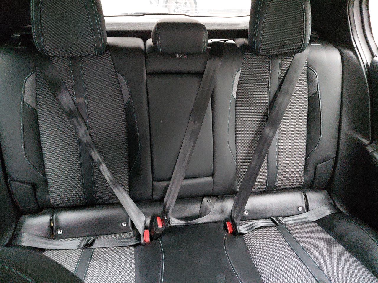 Peugeot 308 — foto 14 de 34