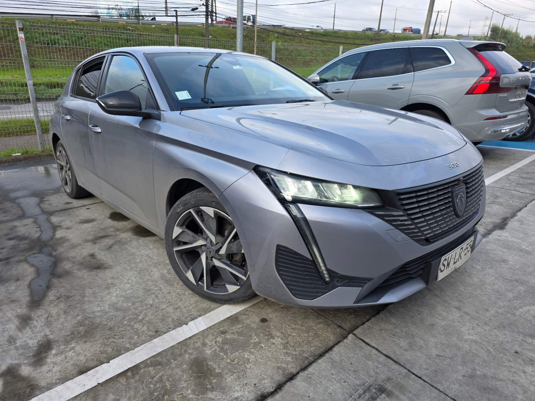 PEUGEOT